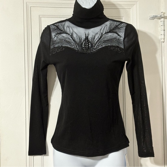 Asian streetwear women’s top size medium beaded and rhinestone black NWT - Picture 3 of 12